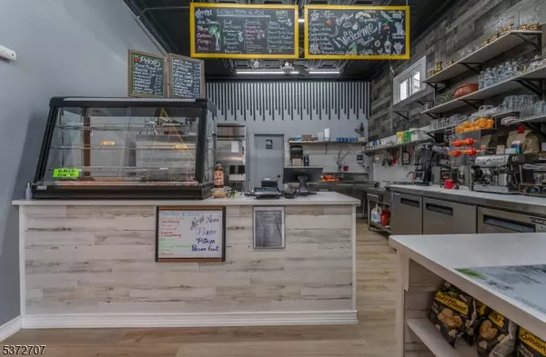 Raritan Boro, NJ 08869,2 E Somerset Street