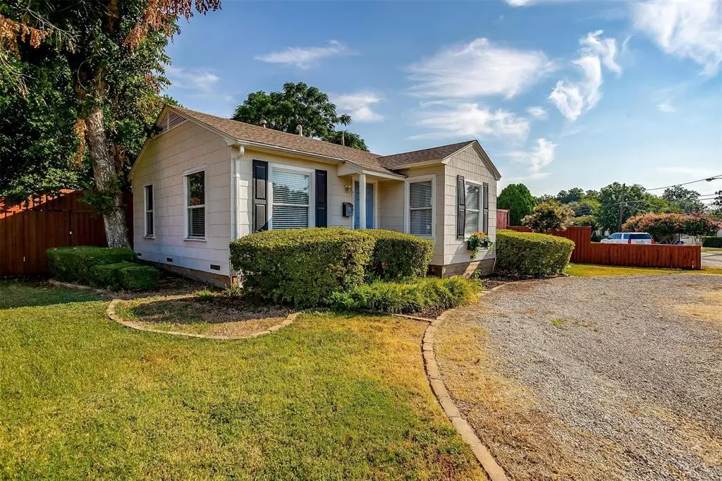 Dallas, TX 75209,4231 S Cresthaven Road