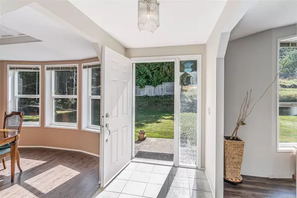 Parksville, BC V9T 2T3,1122 Popham Rd