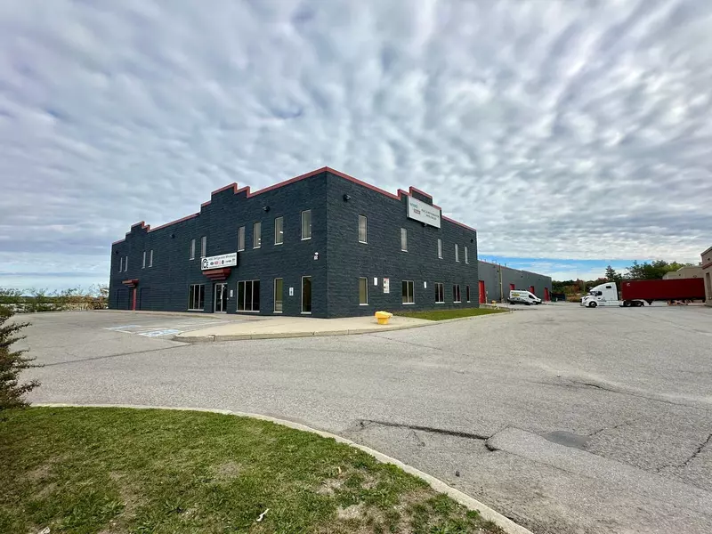 35 Morrow RD #6-7, Barrie, ON L4N 3V7