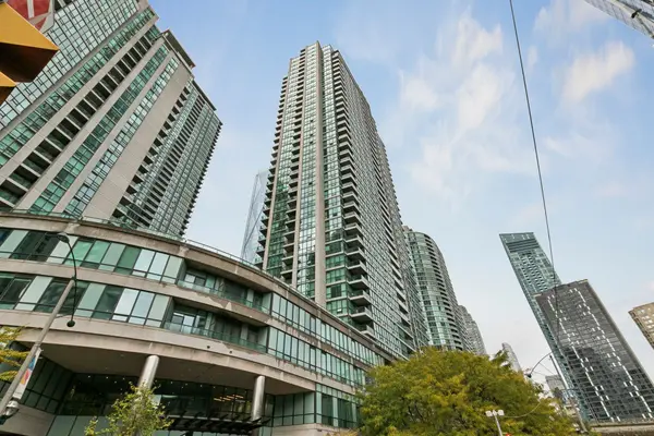 Toronto C01, ON M5E 2A1,16 Yonge ST #3904