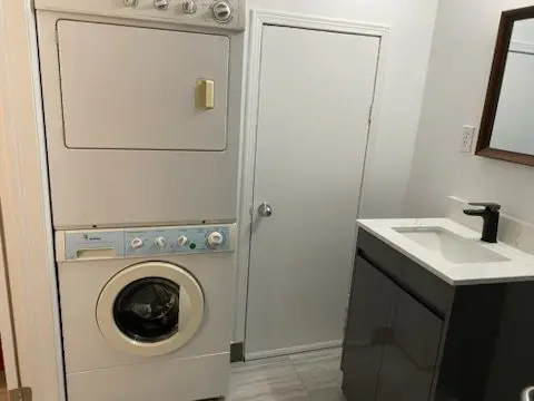 Pickering, ON L1X 2C9,1631 Baggins ST #Basement