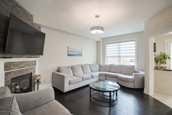 Oakville, ON L6M 4S2,2353 Woodcrest DR