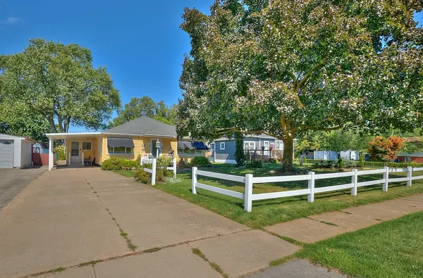 Niagara Falls, ON L2G 6J7,4013 Welland ST