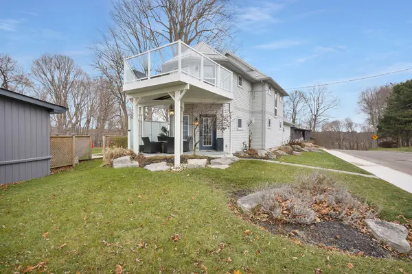 Central Elgin, ON N5L 1G2,379 Front ST