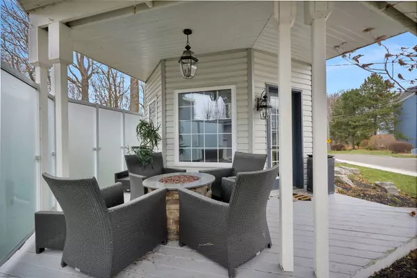 Central Elgin, ON N5L 1G2,379 Front ST