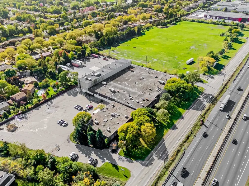 2442 South Sheridan WAY, Mississauga, ON L5J 2M7