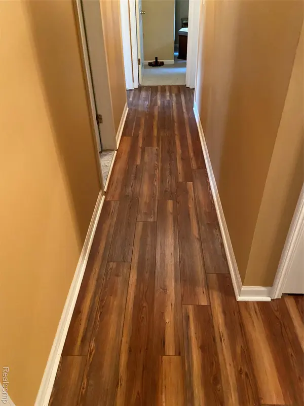 Troy, MI 48083,3069 Wolverine DR