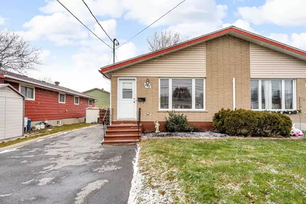 Cornwall, ON K6H 6A4,105 Balmoral AVE