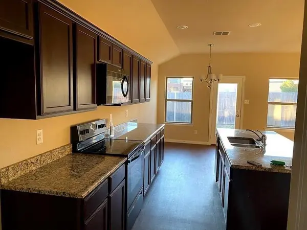 Fort Worth, TX 76111,2853 Mesquite Road