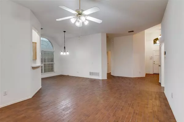 Mesquite, TX 75150,312 El Rio Drive