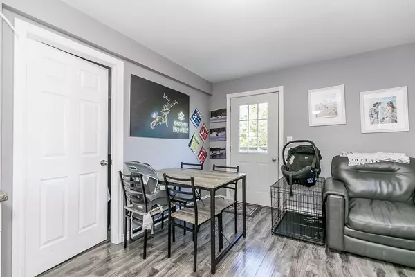 Midland, ON L4R 3H1,226 Queen ST