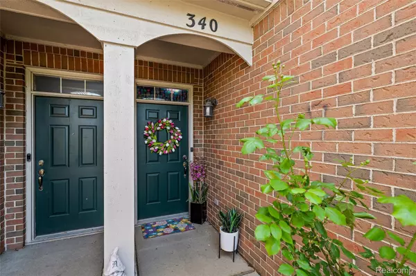 Wixom, MI 48393,340 N Wixom RD