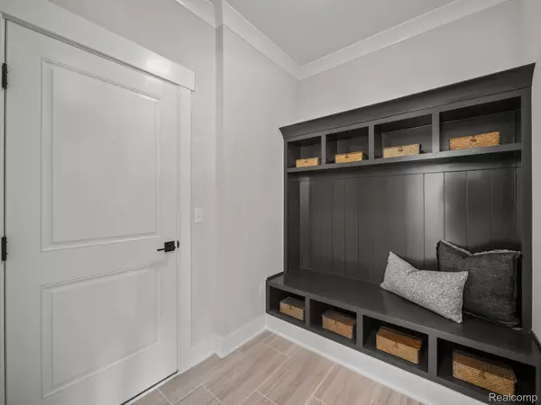 Fenton, MI 48451,14247 Webster DR