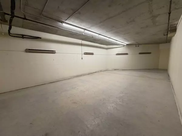 Mississauga, ON L5N 2X7,2233 Argentia RD #4