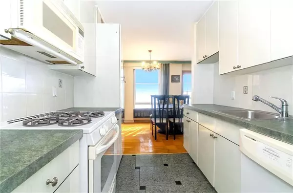 Brooklyn, NY 11235,50 Brighton 1st RD #2K