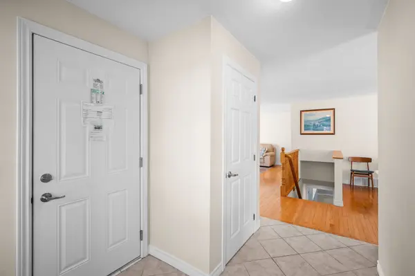 Hamilton, ON L8N 1A5,193 GLENARIFF DR