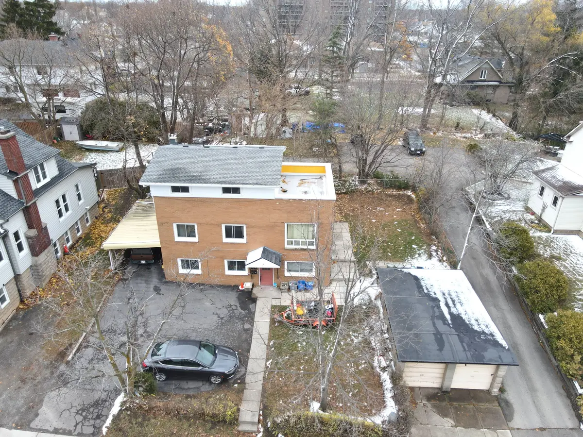 Fort Erie, ON L2A 1T9,97 Queen ST