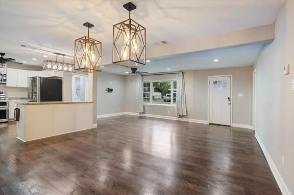 Bells, TX 75414,107 S Branch Street