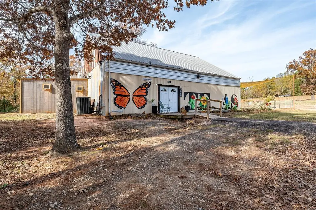 855 County Road 3440, Hawkins, TX 75765