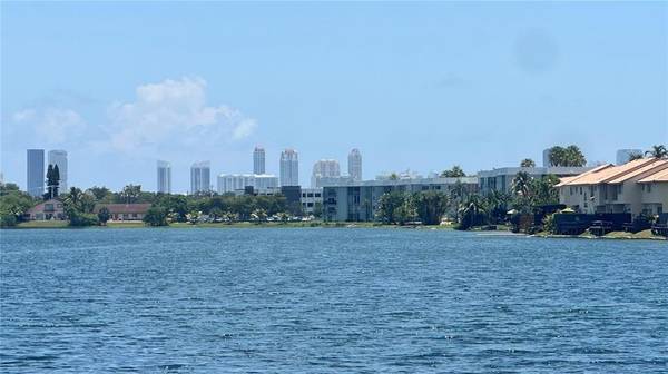 443 NE 195th St #242, Miami, FL 33179