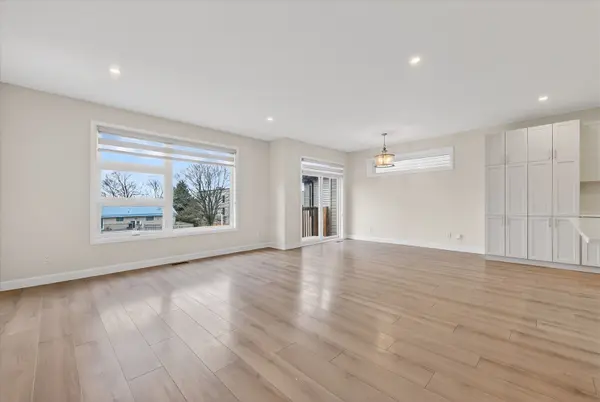 Loyalist, ON K7N 0E3,46 Erie CT