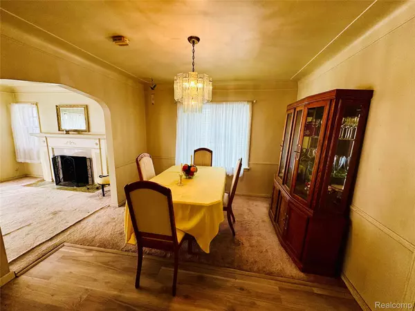 Detroit, MI 48227,15868 Whitcomb ST