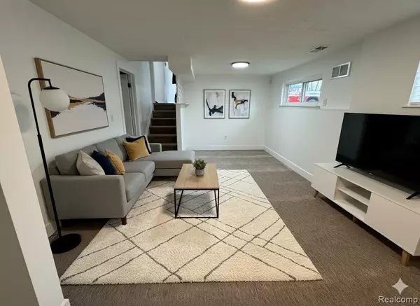 Ypsilanti, MI 48198,1441 Harry ST