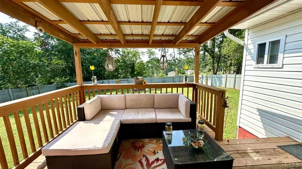 Huddleston, VA 24104,1281 Lone Oak Crossing