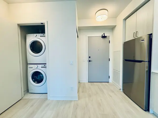 Milton, ON L9T 9N7,8020 Derry RD #304