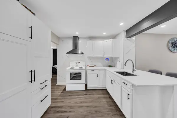 Kawartha Lakes, ON K0L 2W0,74 Cowans CRES