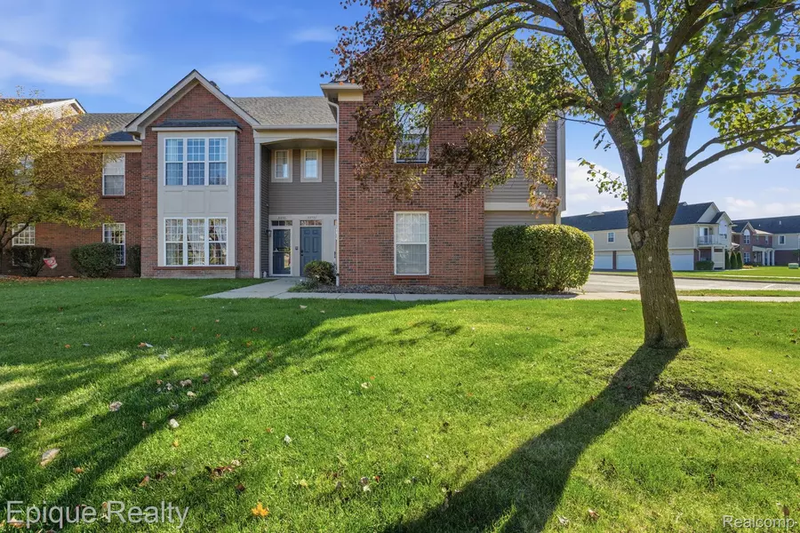51848 Adler Park DR E #75, Chesterfield, MI 48051
