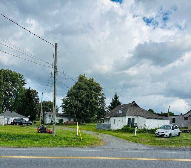 18787 County Rd 2 RD, South Glengarry, ON K6H 7J8