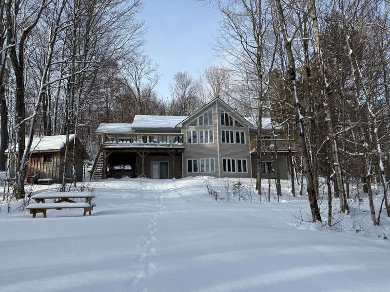1658 Hospitality RD, Minden Hills, ON K0M 2K0