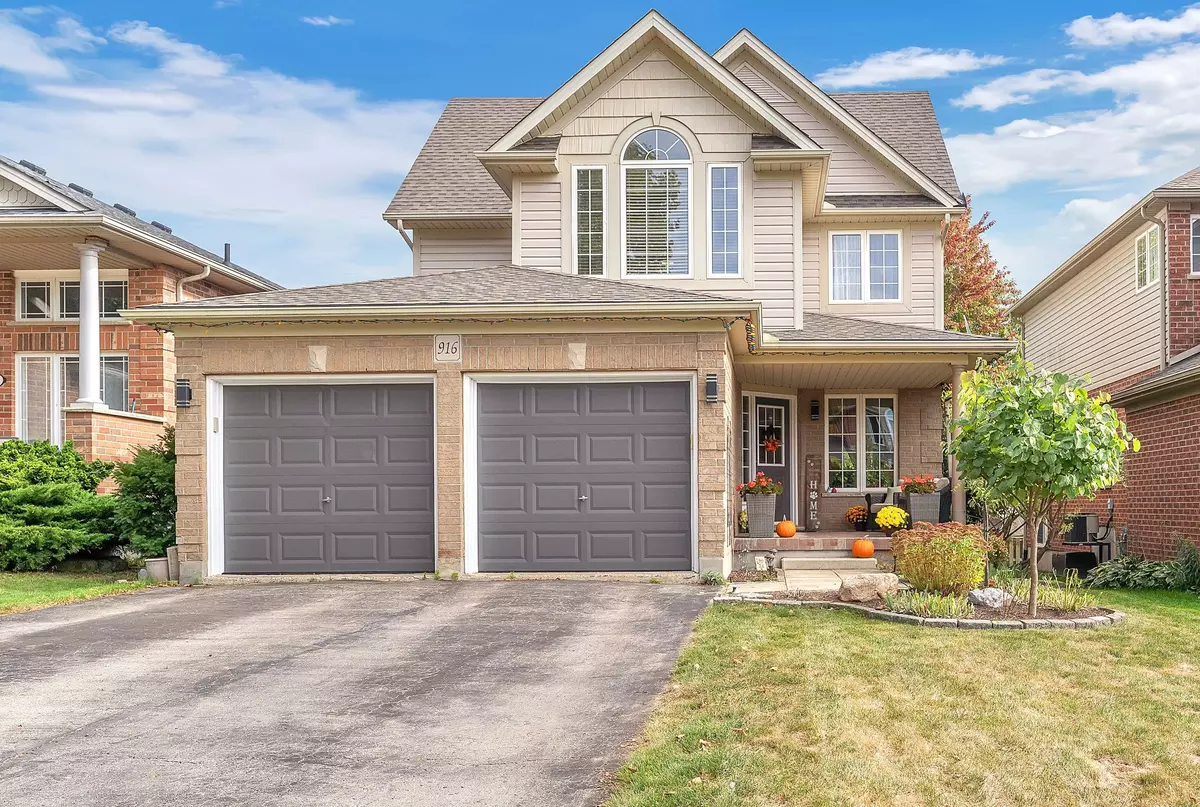 London South, ON N6K 4W1,916 Cresthaven CRES
