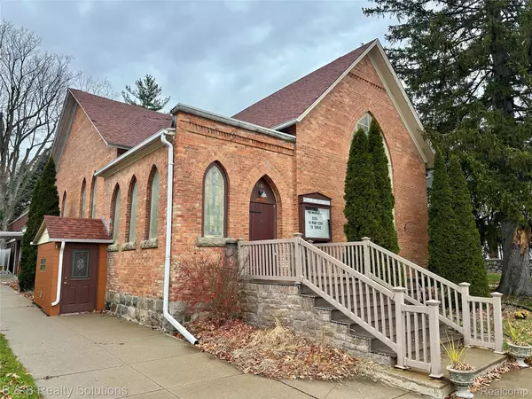 6080 Fulton ST, Mayville, MI 48744