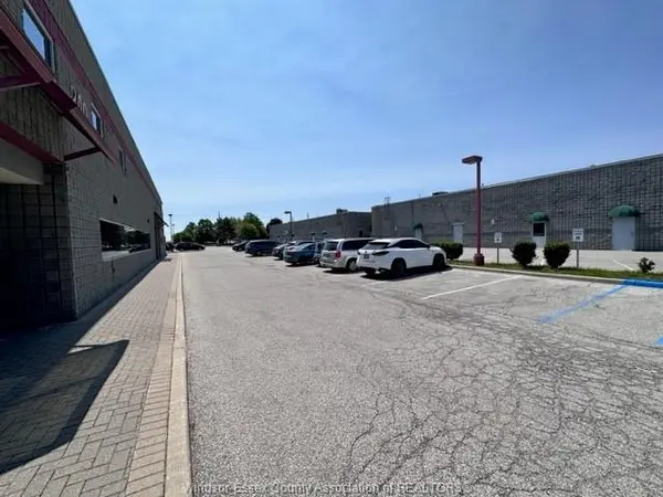 4520 RHODES Drive, Windsor, ON N8W 5C2