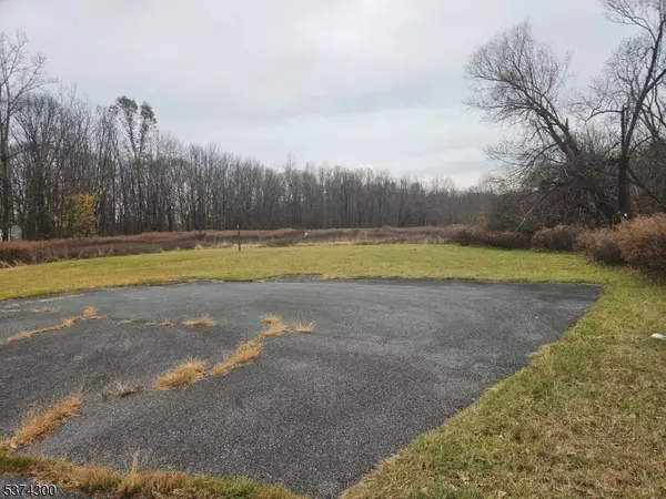 8 Pepperidge Road, Wantage Twp., NJ 07461