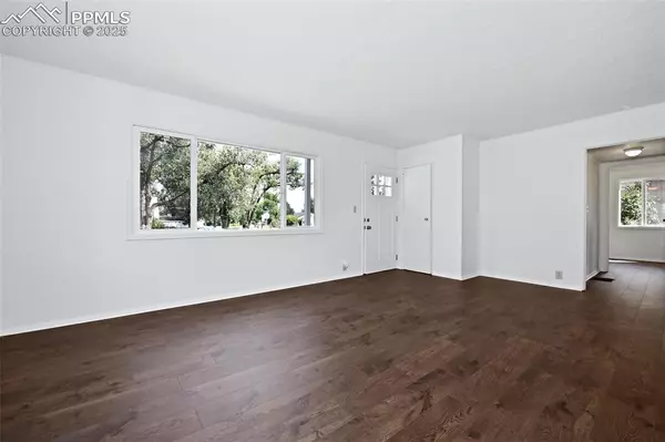 Colorado Springs, CO 80905,513 Stevens AVE