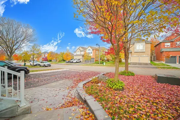 Whitby, ON L1P 1X5,47 Vineyard AVE