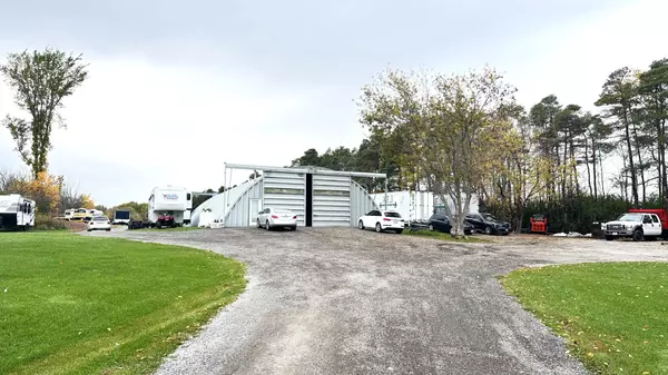 East Gwillimbury, ON L0G 1V0,22186 Kennedy RD