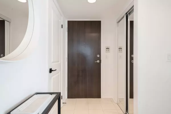 Toronto W08, ON M9C 0A5,205 Sherway Gardens RD #610