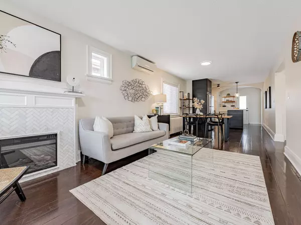 Toronto W04, ON M6E 4N1,5 Little BLVD