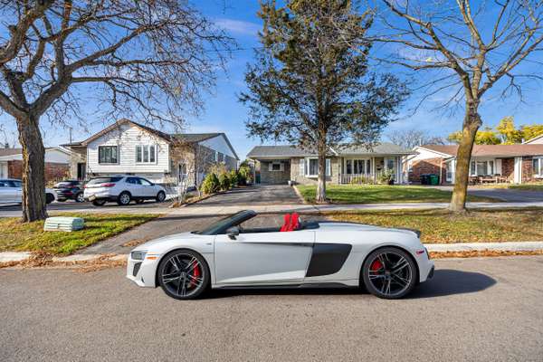 501 Daralea HTS #Main, Mississauga, ON L5A 3H7