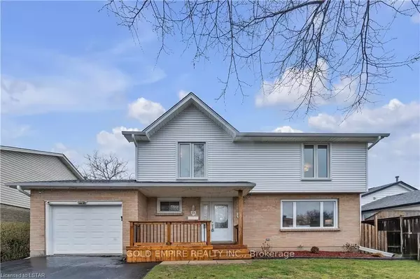 53 Archer CRES, London South, ON N6E 2A4