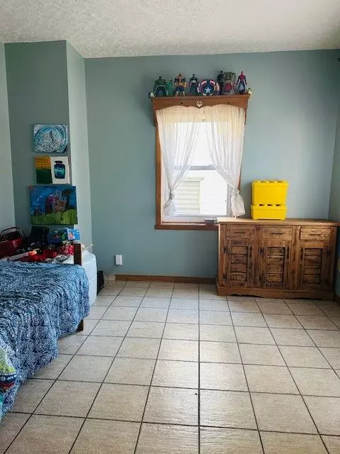 Cornwall, ON K6H 1A4,336 Water ST E