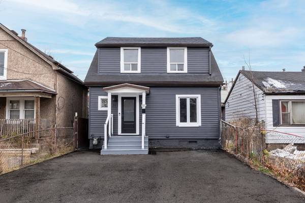 50 Stapleton AVE, Hamilton, ON L8H 3N5