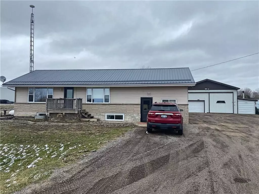 Norfolk County, ON N4B 2W6,726 FERNLEA Side Road