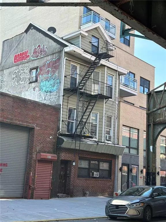 4019 10th AVE, Brooklyn, NY 11219