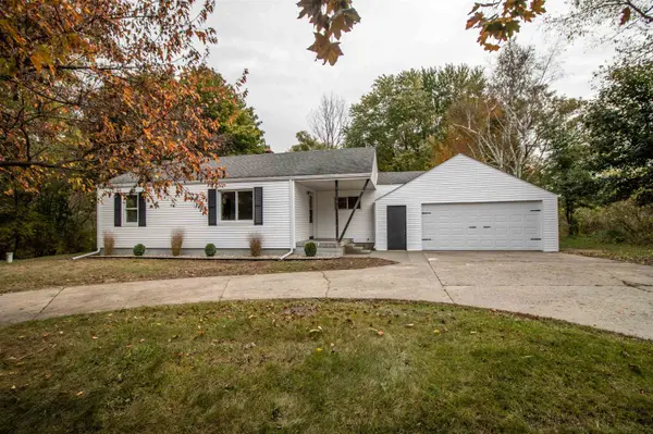 10400 Bray RD, Clio, MI 48420